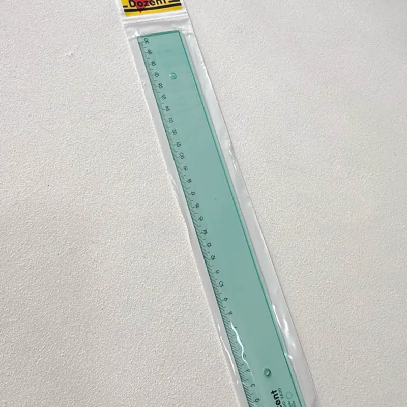 Regla Plantec De 30 Cm Color Verde