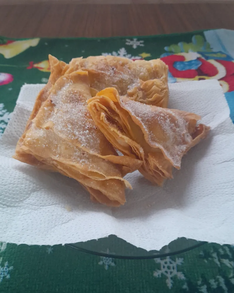 Pastelitos Fritos De D.D.L.O Membrillo