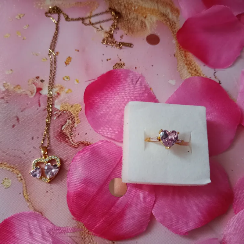 Conjunto Corazon Rosa