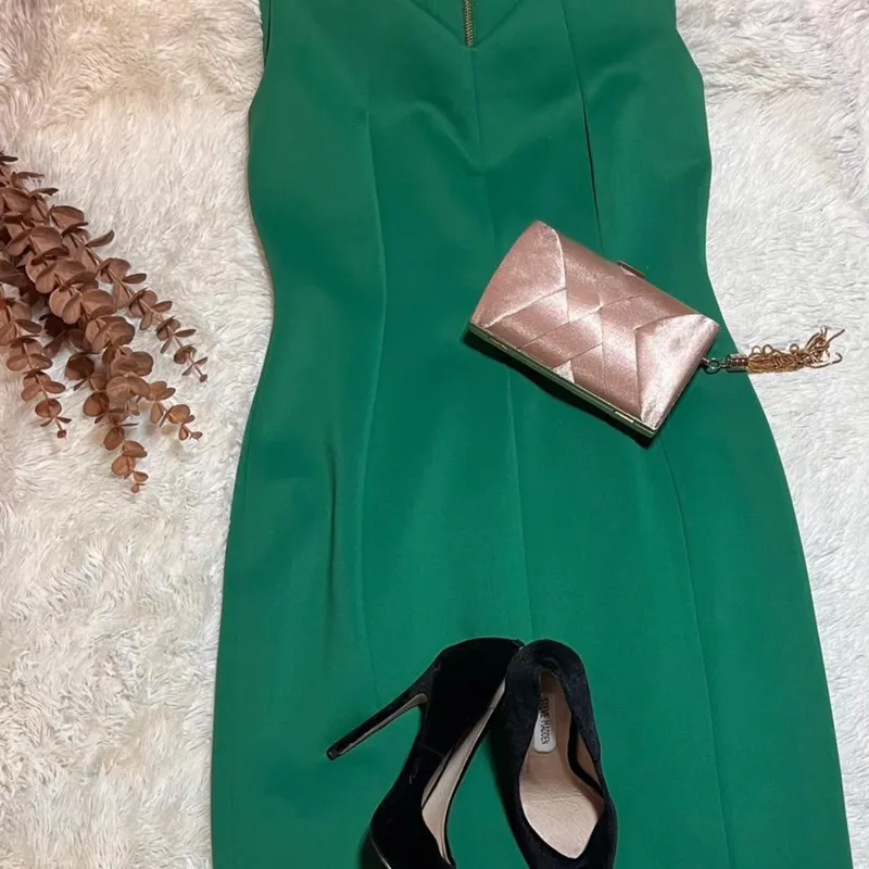 Vestido Corto Elegante Verde Esmeralda Calvin Kl
