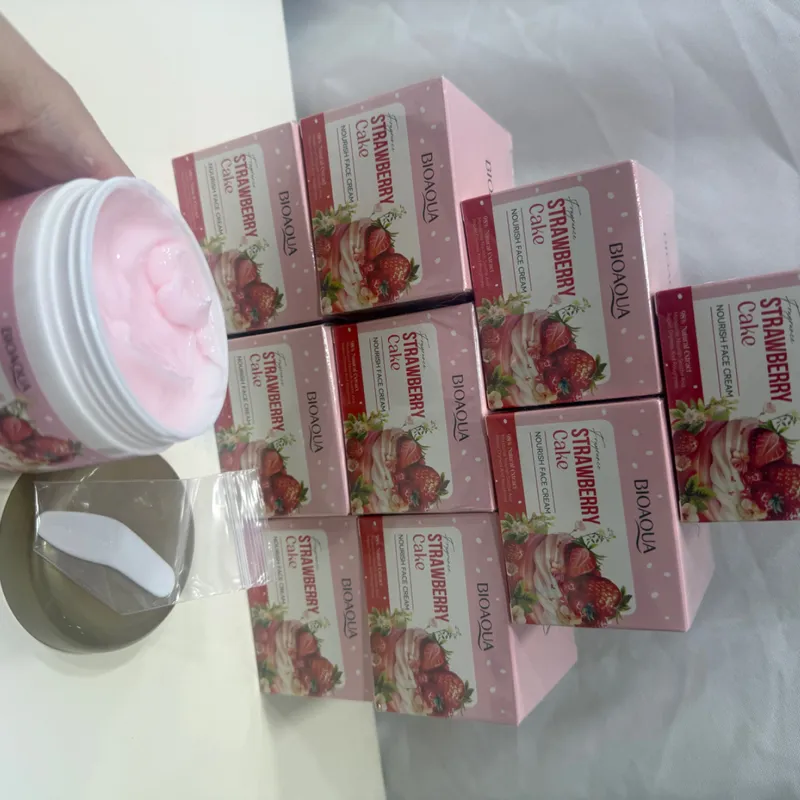Crema Facial Nutritiva De Frutilla