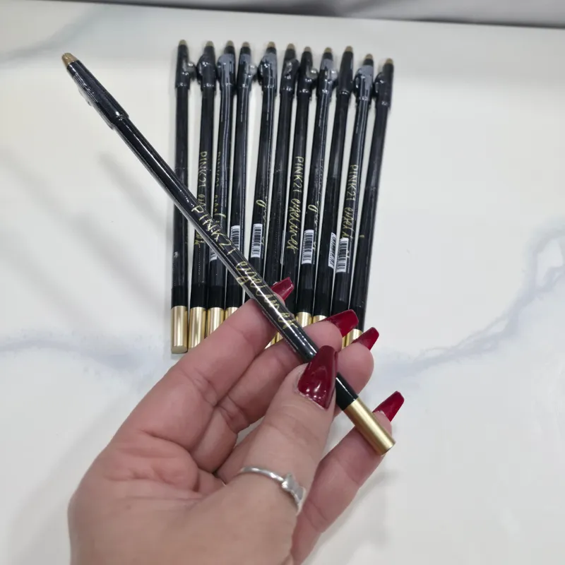 Delineador De Ojos En LáPiz C/Sacapuntas Negro