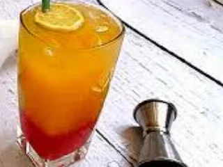 Malibu Con Naranja