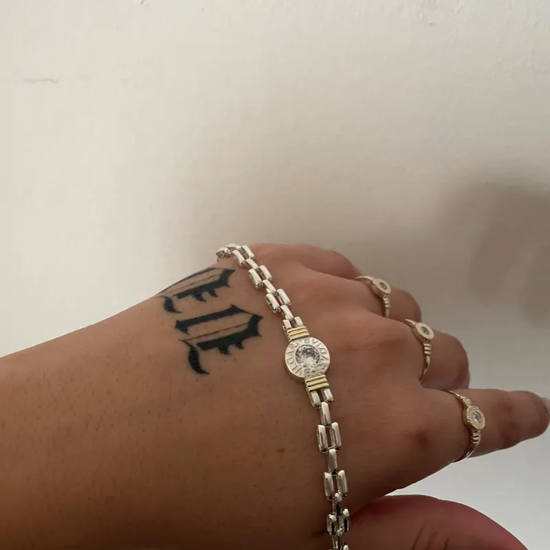Pulsera Bv